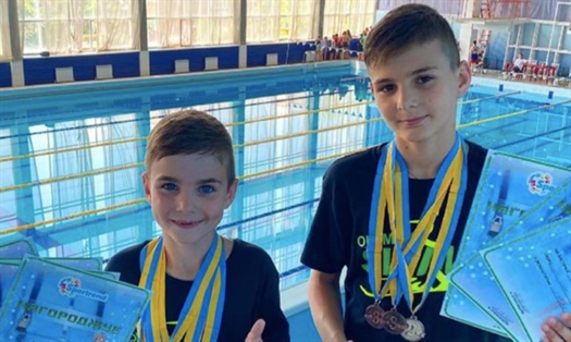 Richmond Dales Rallies to Support Young Ukrainian Swimmers